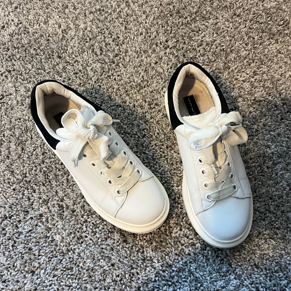 Black and White Steve Madden Sneakers